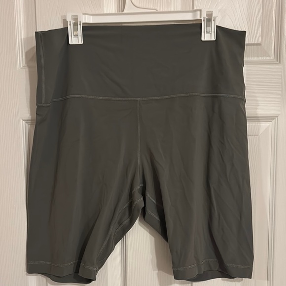 lululemon Align Super High Rise Grey Bike Shorts - Picture 1 of 7
